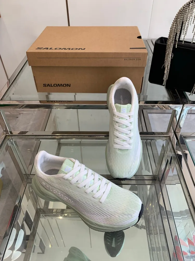 Maison Ma*giela - MM6 메종 x 살*몬 Eending 스니커즈 (해외최상급)