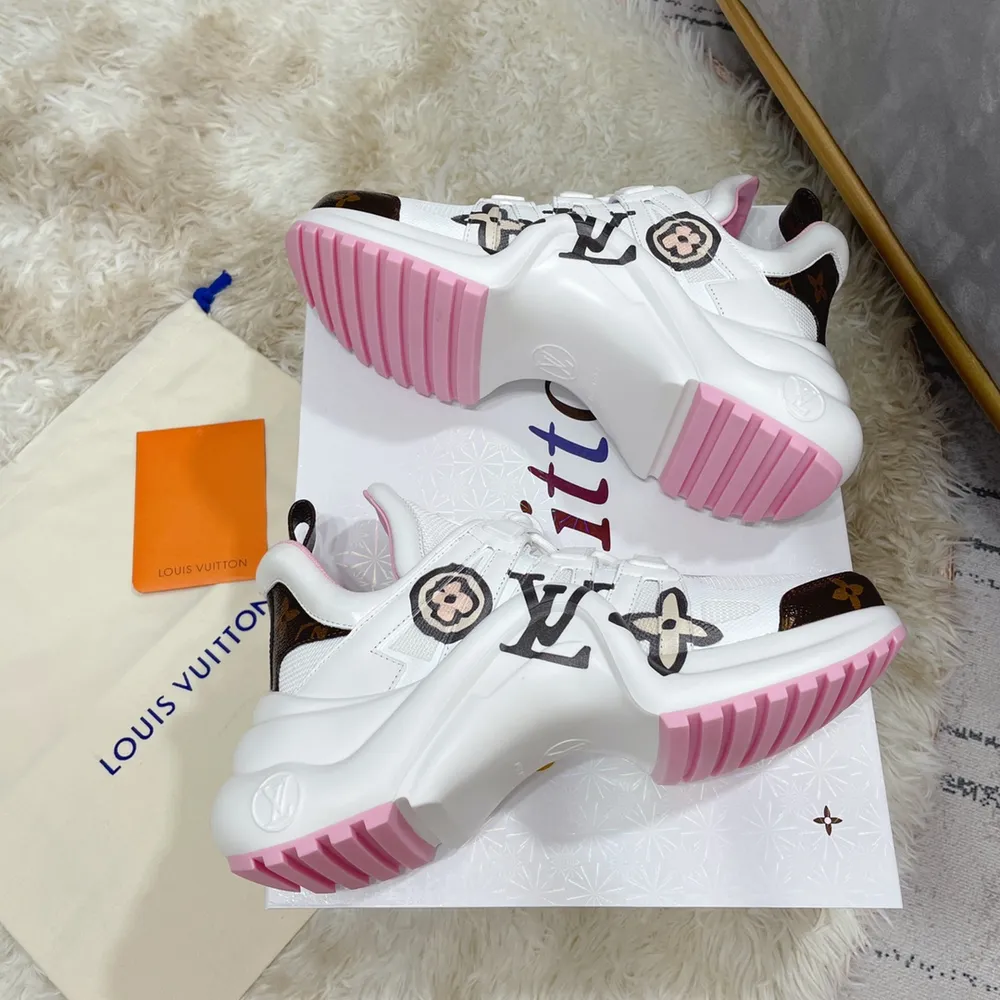 루*비통 게임온 LV 아치라이트 스니커즈