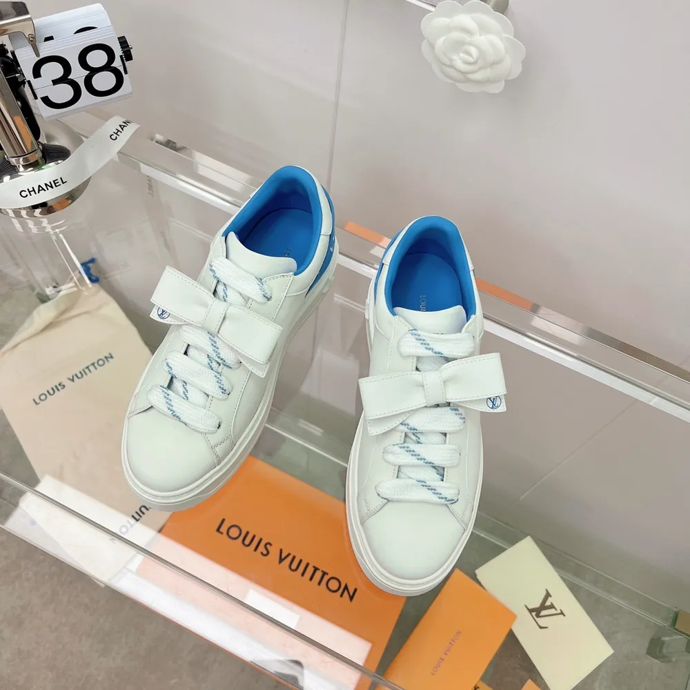 Louis Vuitto* 2022 타임 아웃 스니커즈