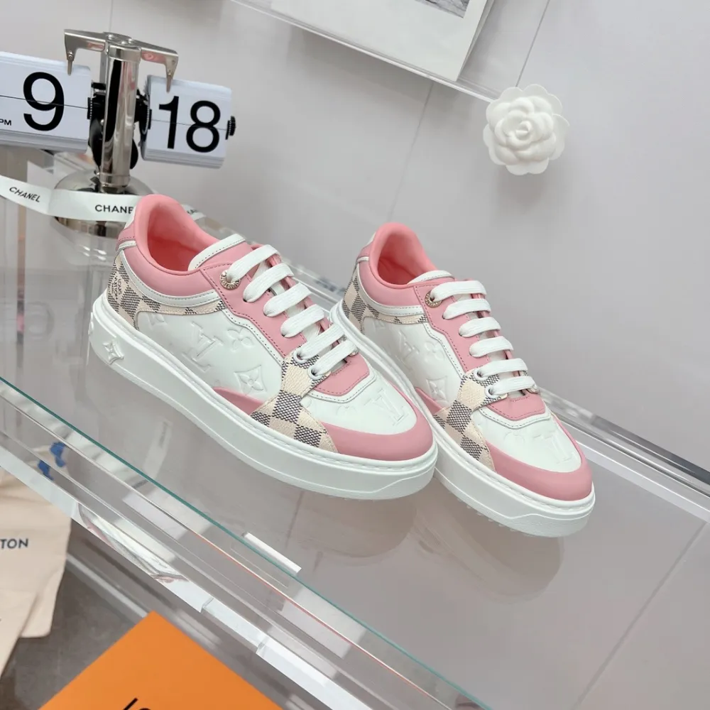 신발 화이트 색상 이미지-S1L4