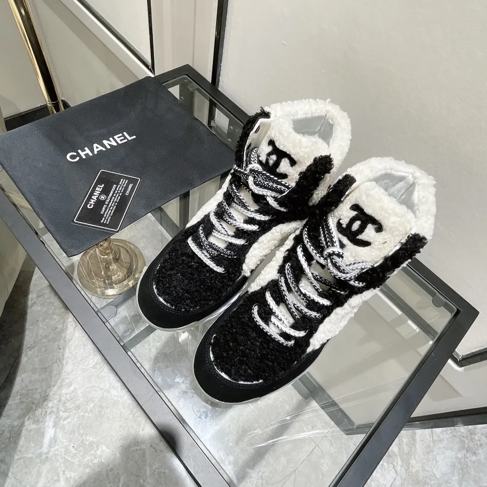 CHANE* 하이탑 로고 퍼 스니커즈
