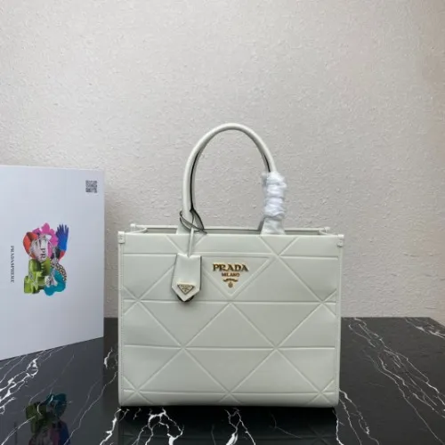 PR*DA 프라* 탑스티치 미디움 레더 심볼백 1BA378 (해외최상급)