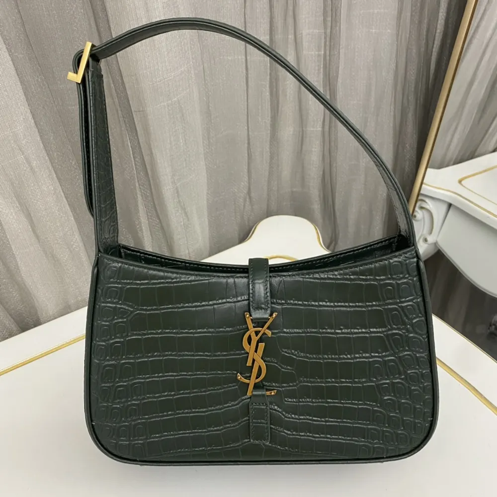 Saint Lauren* 22FW 크로커다일 LE5A7 호보백 657228