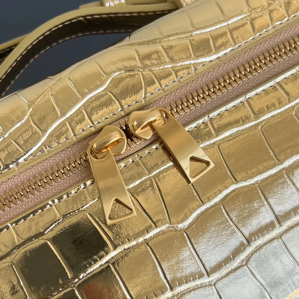 2c2aed01_7.webp