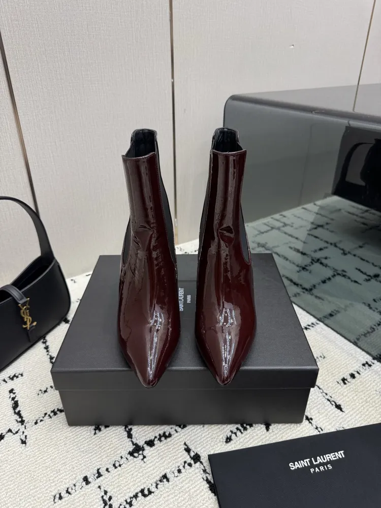 페이턴트 첼시 앵클부츠 여성 슈즈