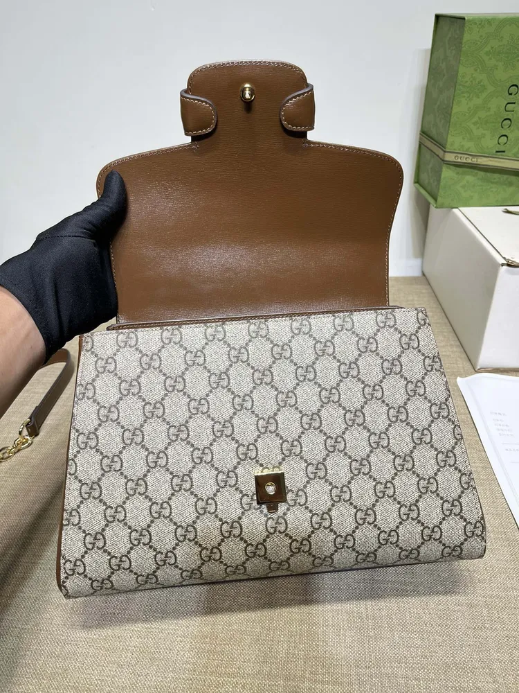 a1e4f833_7.webp