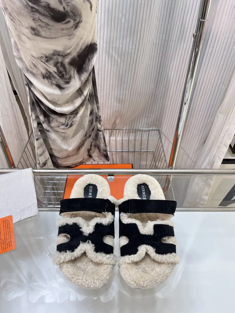 H 컬리 시어링 슬리퍼 슈즈