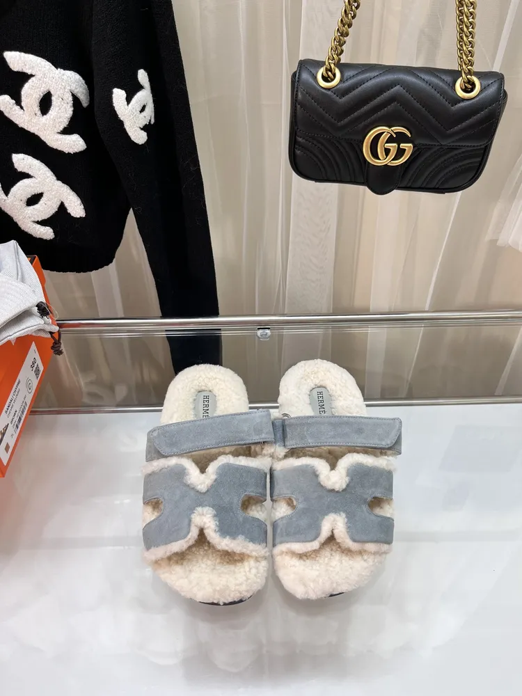 H 컬리 시어링 슬리퍼 슈즈
