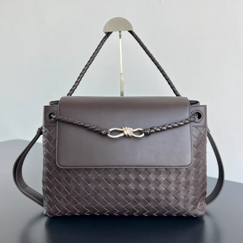 BOTTEGA VENET* 보테가 안디아모 메신저 백 807715