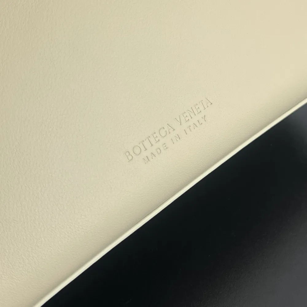 458b9810_6.webp