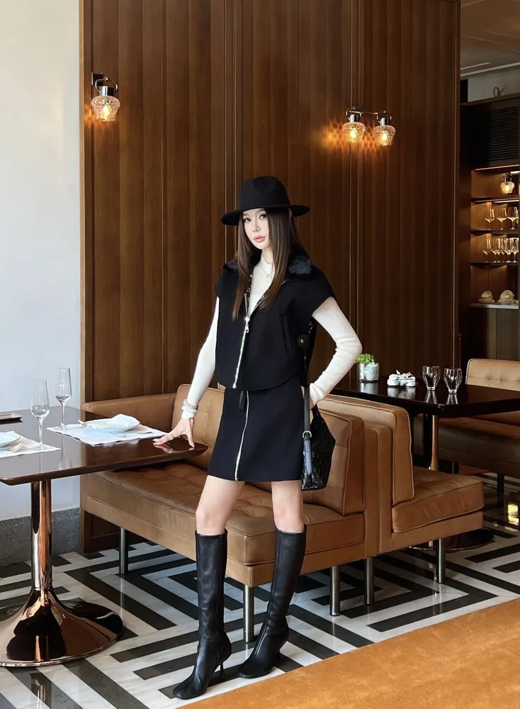 가죽 풀러 프론트 지퍼 A라인 여성 미니 스커트