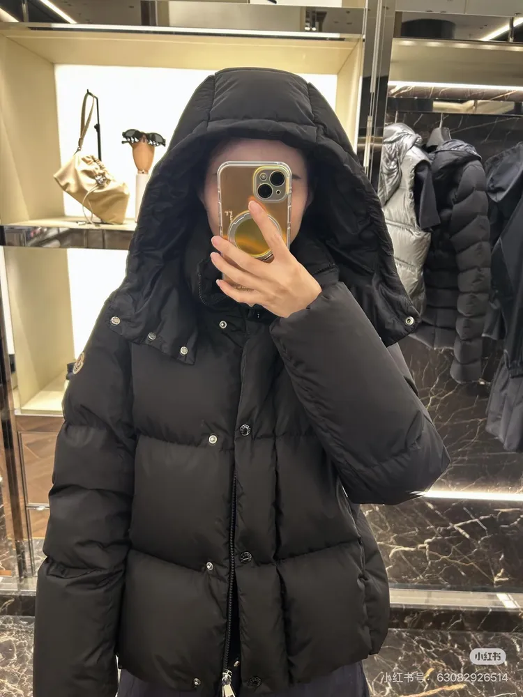 알라리스 숏 다운 여성 패딩 자켓 블랙
