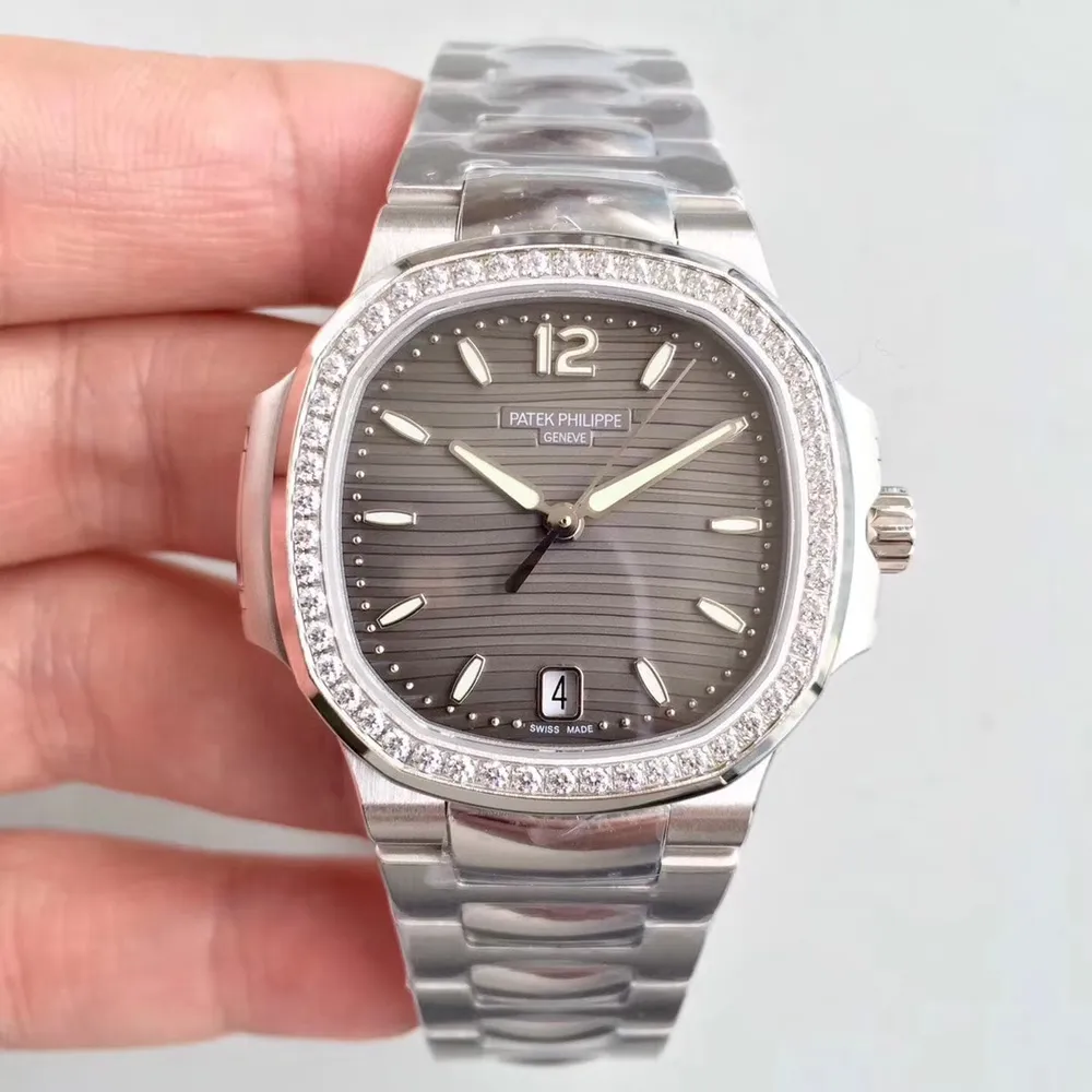 PF공장 파텍필립(PATEK PHILIPPE)노틸러스 점보 7118 다이아베젤 그레이
