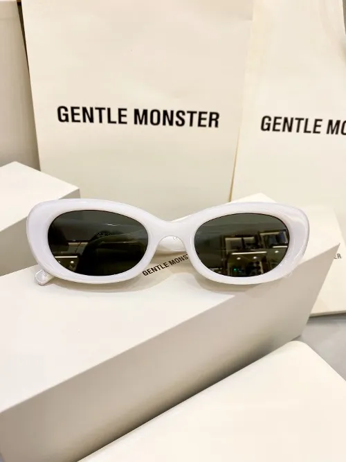 Gentle Monst*r X Maison Margi*la 콜라보 선글라스 MM004