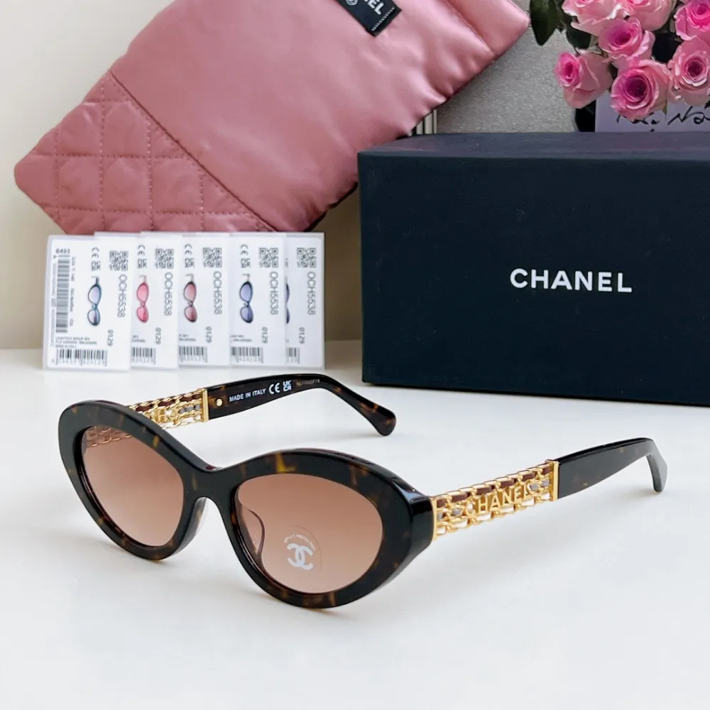 안경 그레이블루 색상 이미지-S1L3