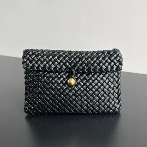 BOTTEGA VENET* 신상 클러치백 777678