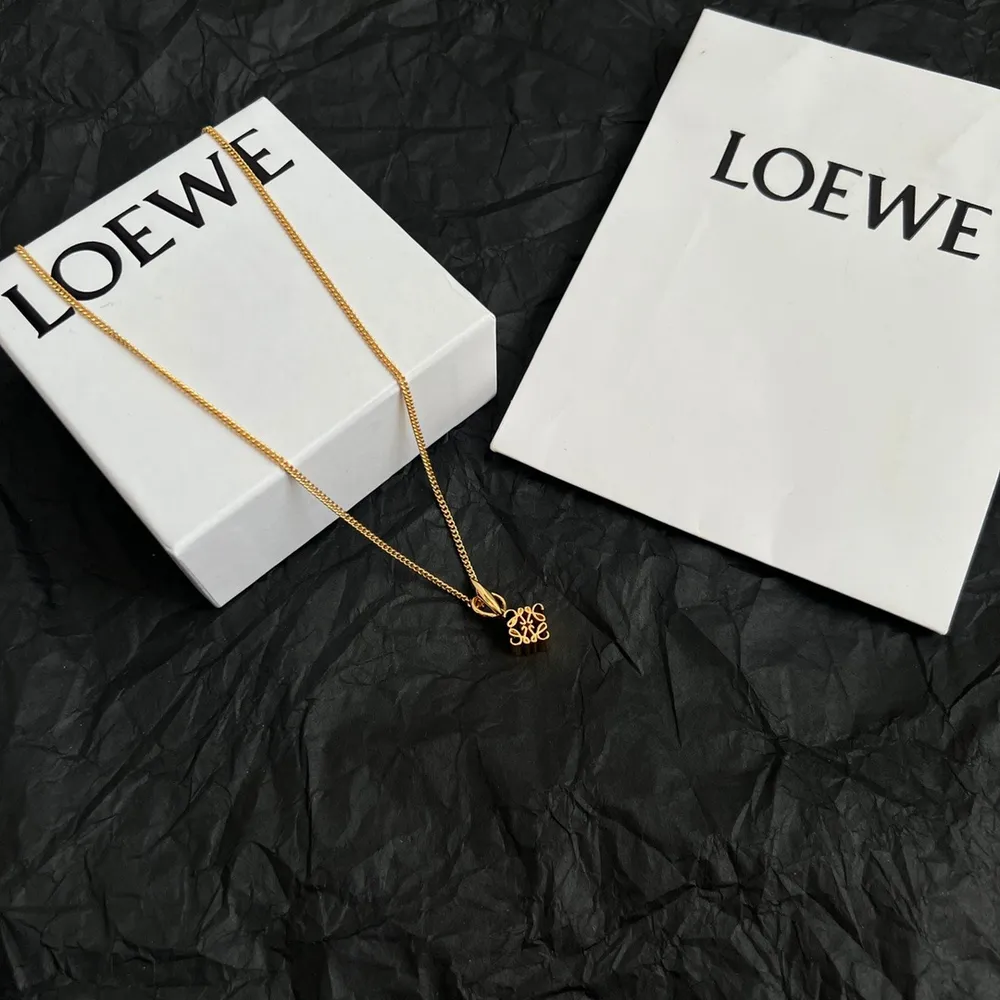 LOEW* 로에* 아나그램 네크리스 (해외최상급)
