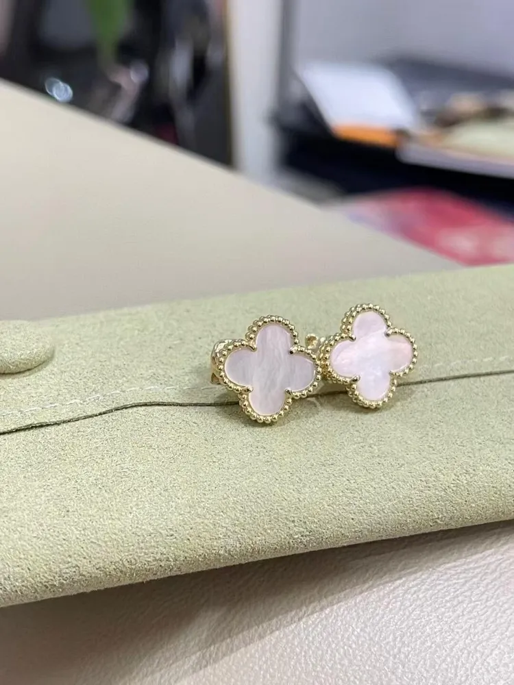 Van Cleef &amp; Arpel* 반클 빈티지 알함브라 이어링 귀걸이 - 마더오브펄 (해외최상급)