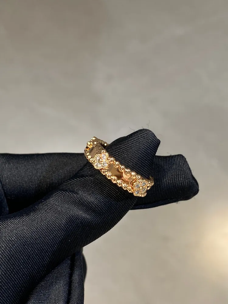 Van Cleef &amp; Arpel* 반클 빼를리 링 반지 (해외최상급)