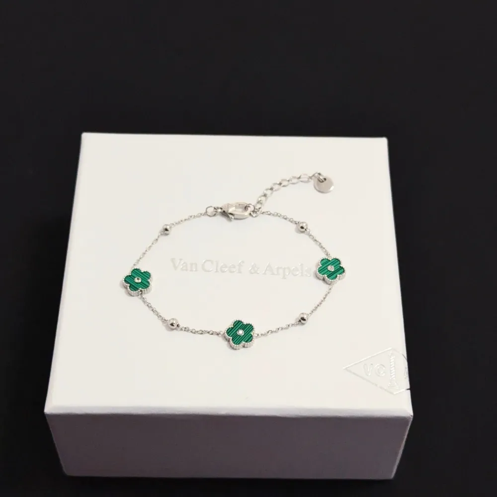 Van Cleef &amp; Arpel* 반클 브레이슬릿 팔찌 (해외최상급)