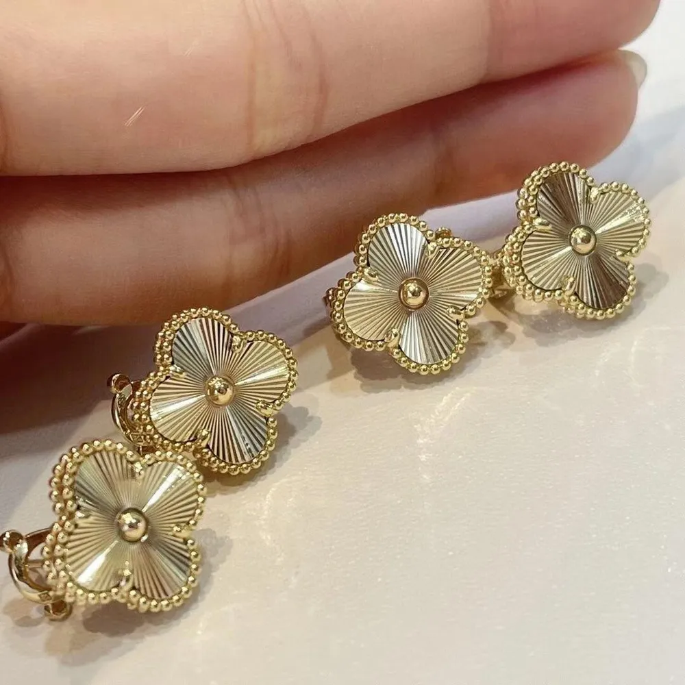 Van Cleef &amp; Arpel* 반클 이어링 귀걸이 (해외최상급)