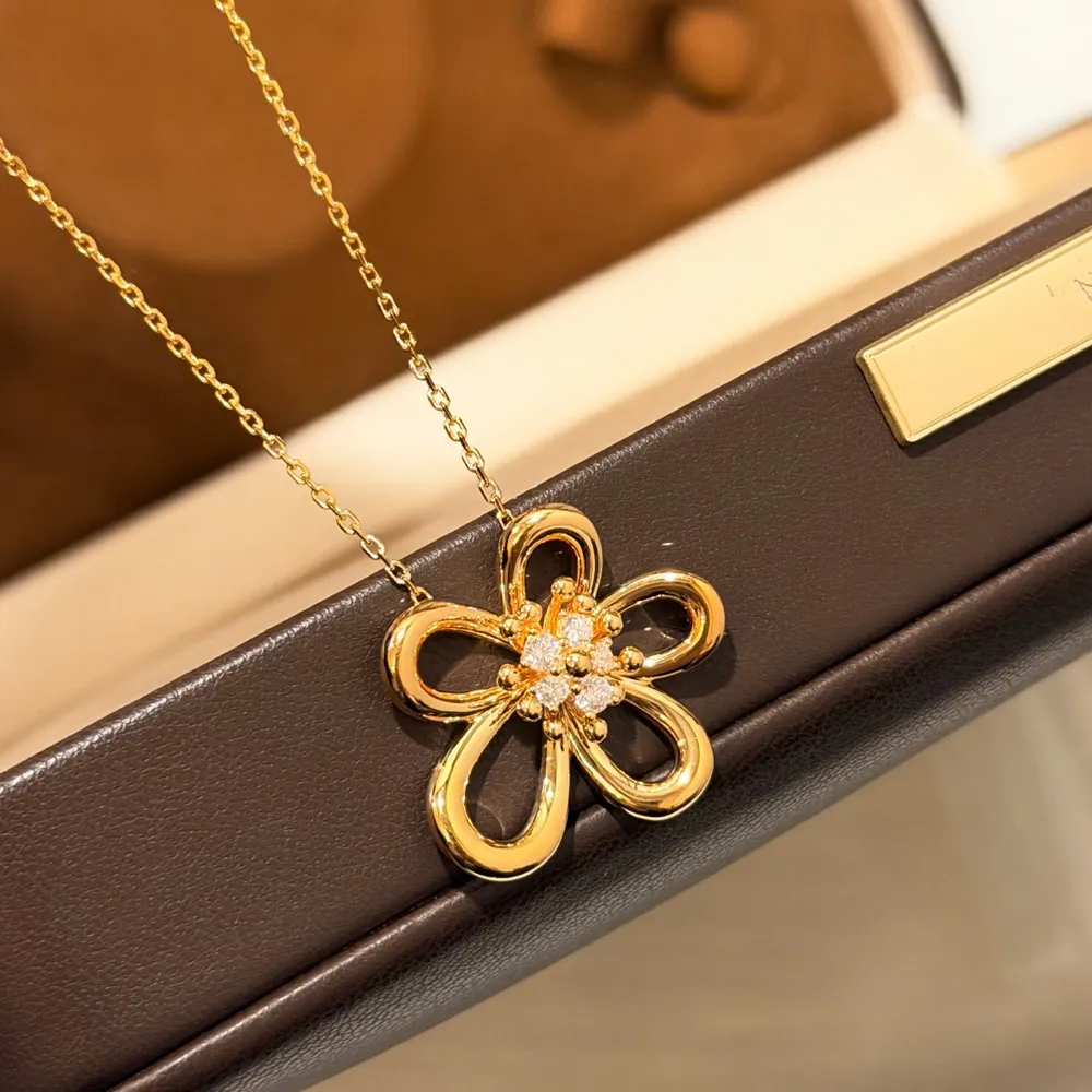 Van Cleef &amp; Arpel* 반클 네크리스 목걸이 (해외최상급)