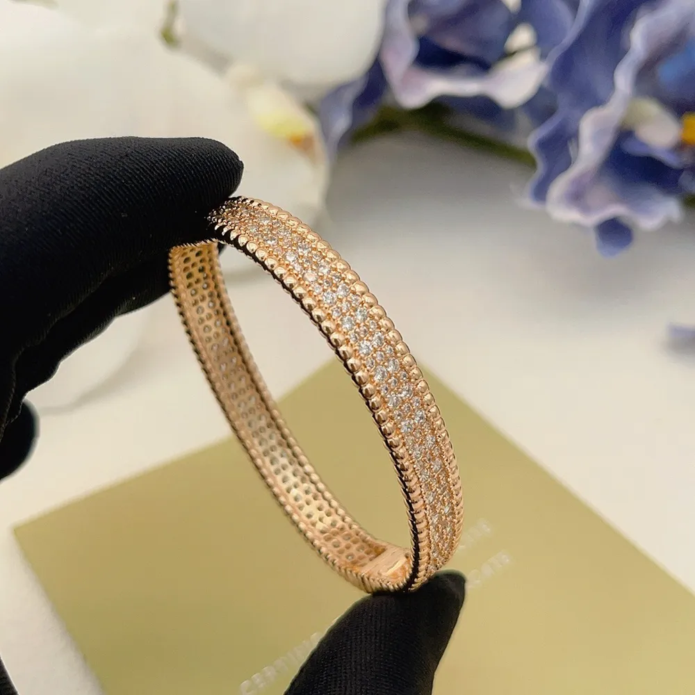 Van Cleef &amp; Arpel* 반클 브레이슬릿 팔찌 (해외최상급)