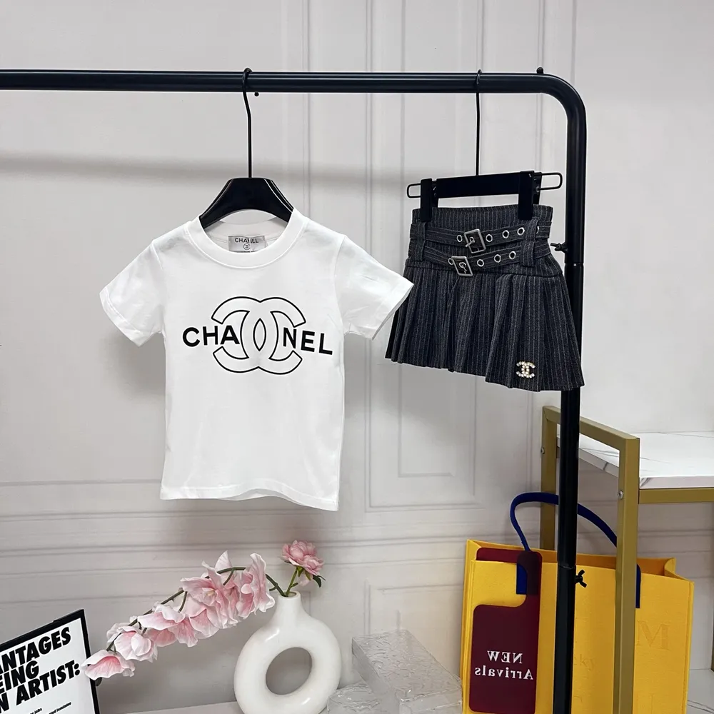 레터링 티셔츠 플리츠 스커트 키즈 세트